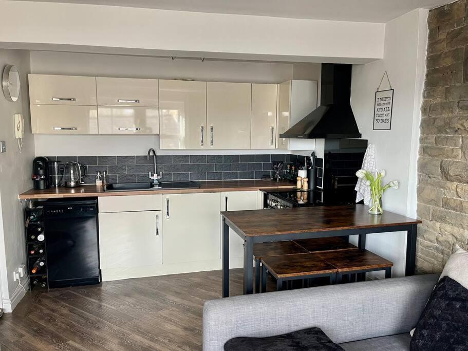 Boutique Penthouse Apartment With Rooftop Terrace Clitheroe Exterior photo